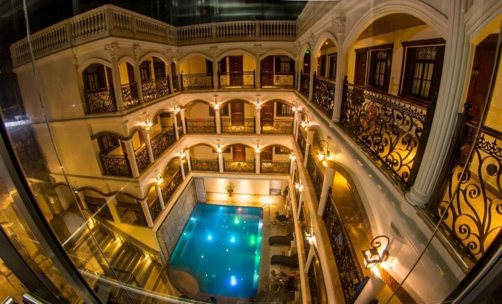 Hotel Luna Виган Экстерьер фото